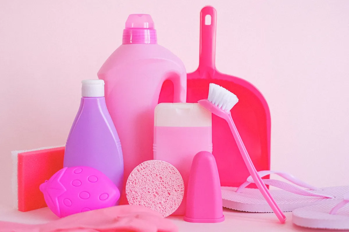 Botellas de plástico de productos del hogar
